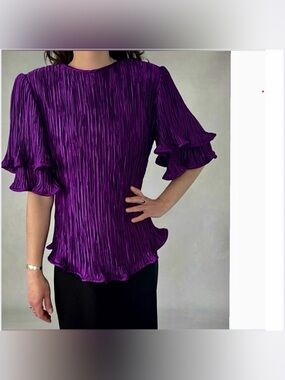 🇨🇦Vintage 90s Crinkled Shiny Deep Purple Top- Ruffled Hem & Sleeves - 4 seasons